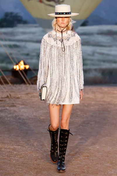 Look 26